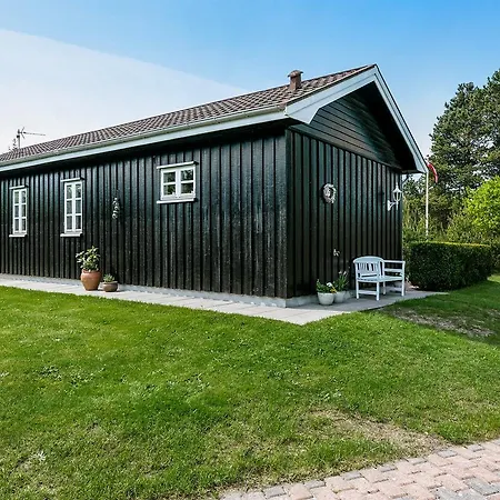 Four-bedroom Holiday In