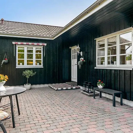 Tatil Evi Four-bedroom Holiday In *